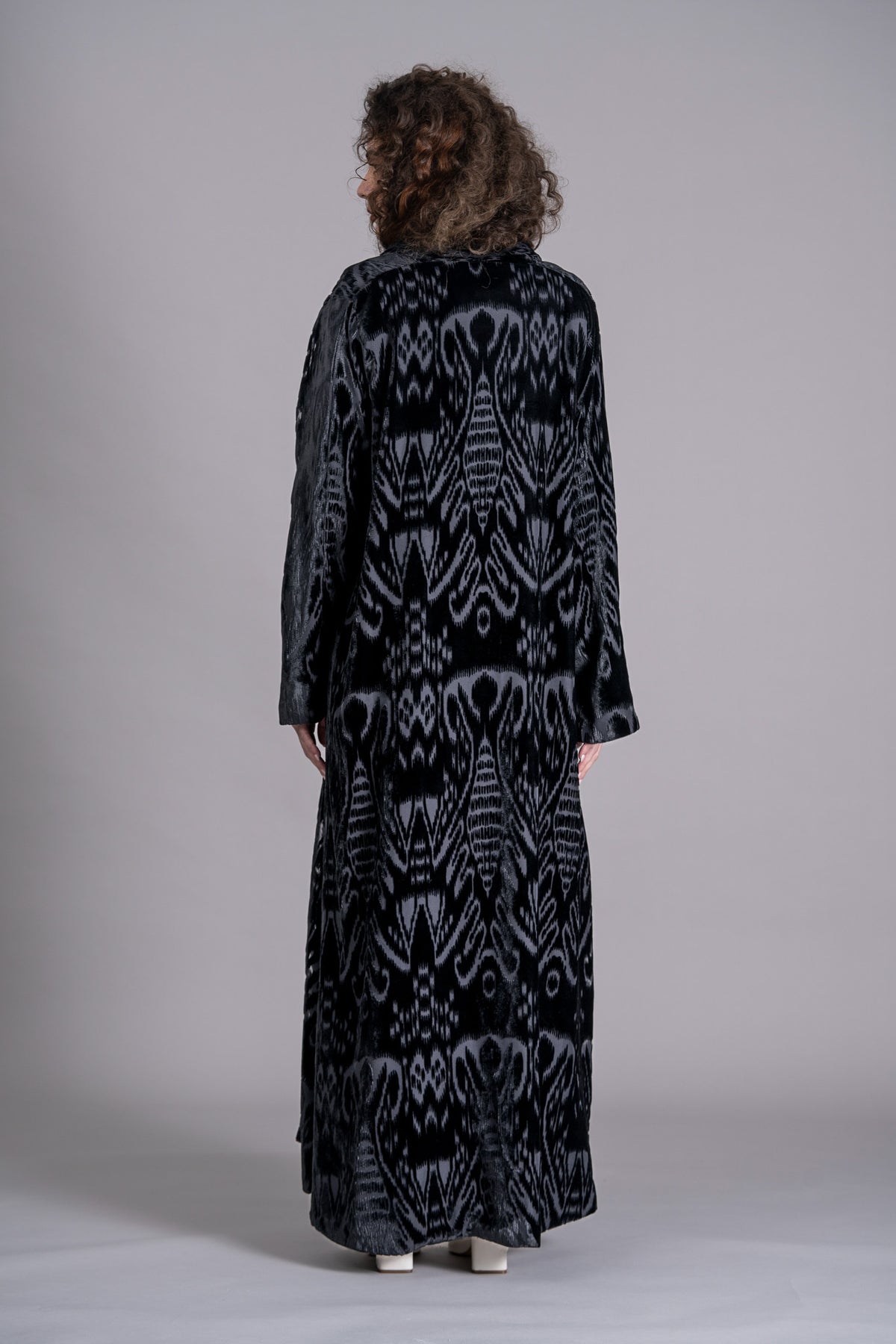 LORA BLACK VELVET